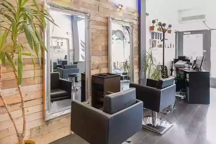 Heat Hair Studio Heat Hair Studio