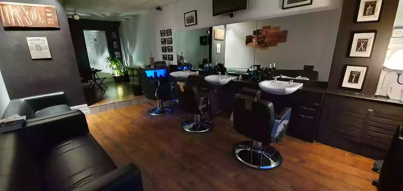 Alex's Barber Shop Alex's Barber Shop