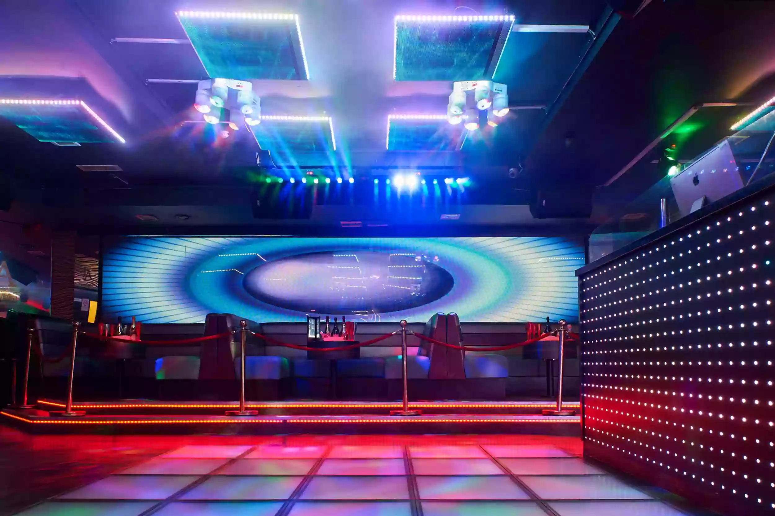 LA Lounge- Docklands LA Lounge- Docklands