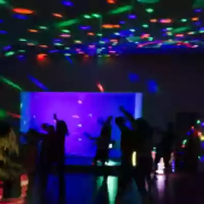 ZUMBA FITNESS with DISCO LIGHTS - BIRMINGHAM (UK) with Sherene Flash ZUMBA FITNESS with DISCO LIGHTS - BIRMINGHAM (UK) with Sherene Flash