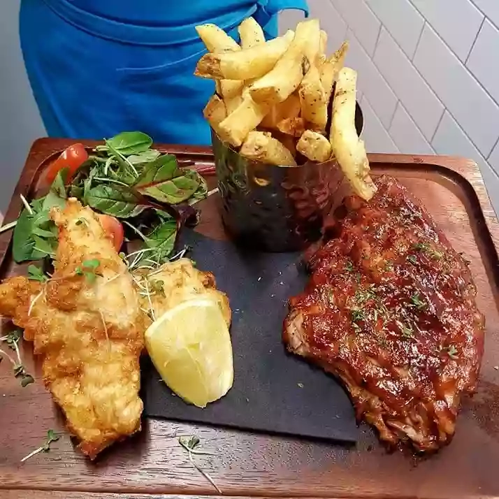 Yolo Gastro Bar & Grill Yolo Gastro Bar & Grill