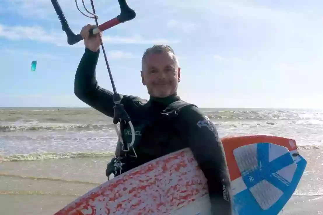 LANCING KITESURF SCHOOL LANCING KITESURF SCHOOL