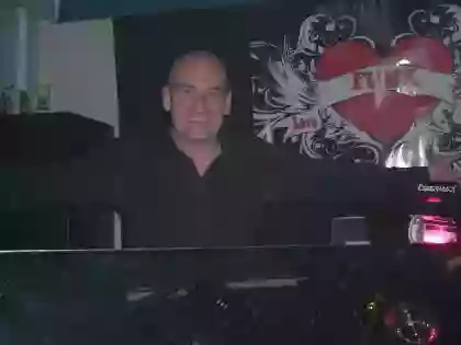 MUSICOLOGY DISCOTHEQUE MUSICOLOGY DISCOTHEQUE