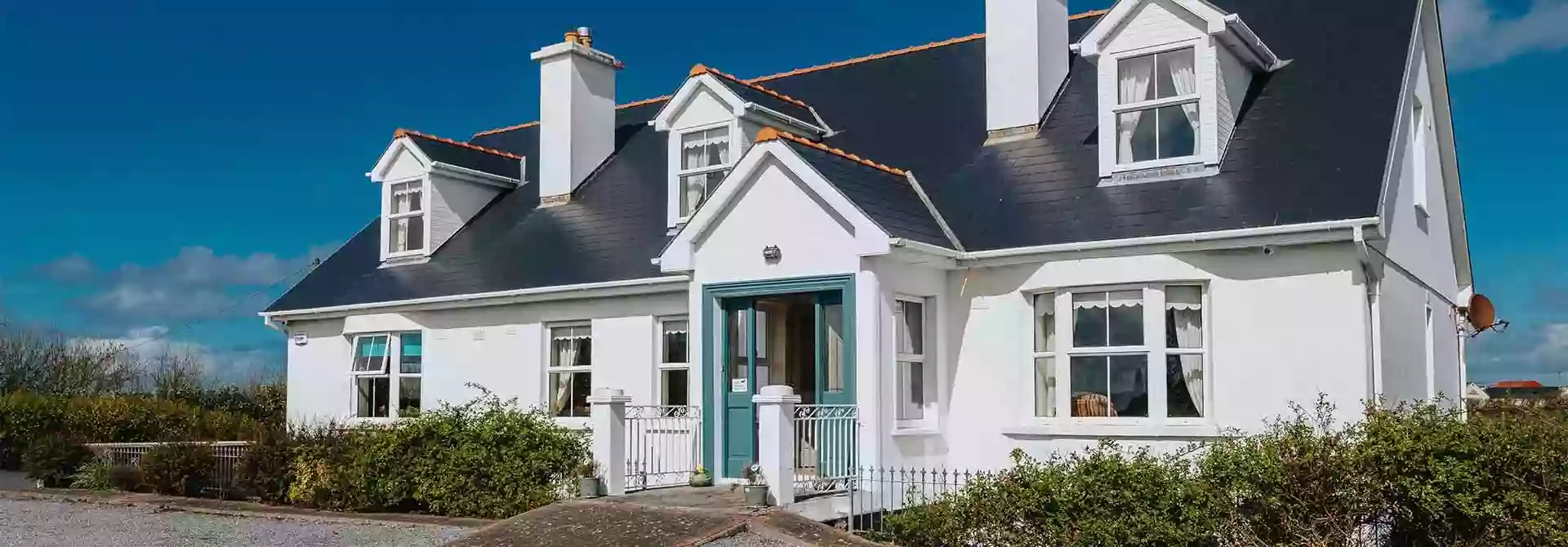 Móinéir House Móinéir House