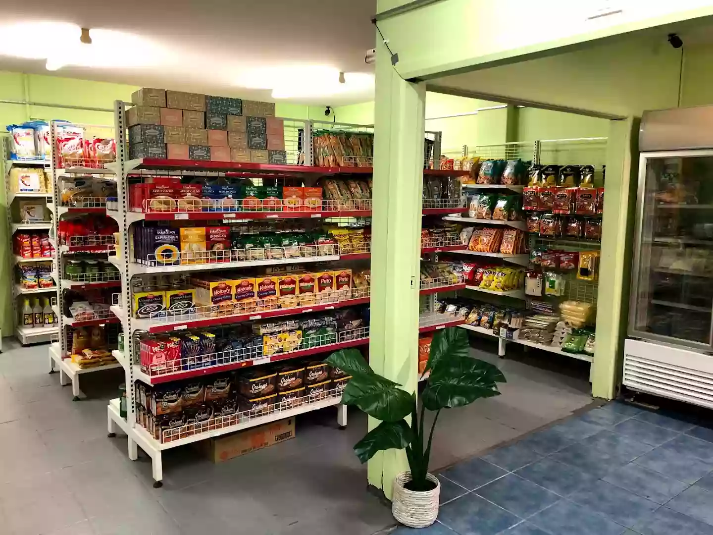 Dabarkads Asian Food Shop