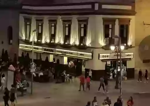 Café Square Café Square
