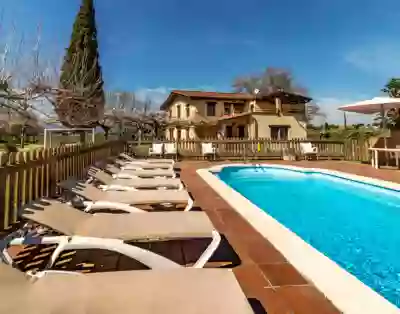 MoreHoliday - Casas rurales y apartamentos turísticos Girona MoreHoliday - Casas rurales y apartamentos turísticos Girona