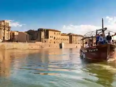 Oficina de Turisme de Catalunya a les Terres de l'Ebre - Tortosa Oficina de Turisme de Catalunya a les Terres de l'Ebre - Tortosa