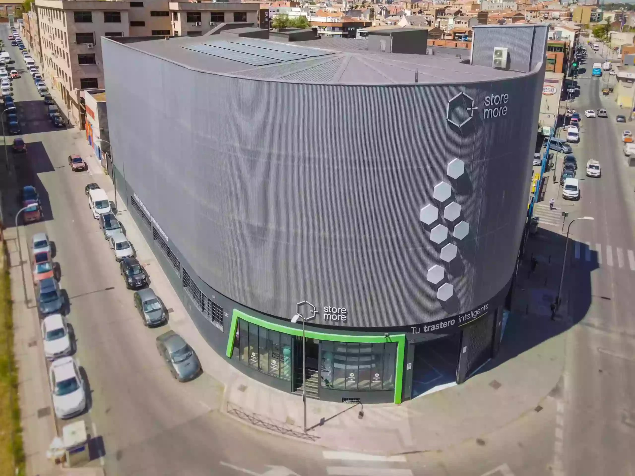 Storemore Carabanchel | Alquiler de Trasteros Inteligentes Storemore Carabanchel | Alquiler de Trasteros Inteligentes