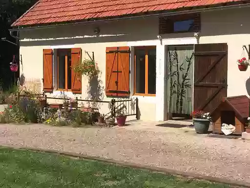 Le Vieux Noyer Le Vieux Noyer