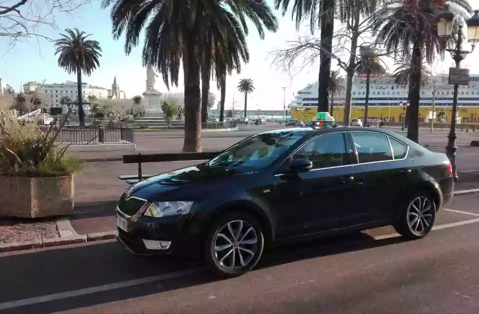 Julien Croce TAXI 2B Julien Croce TAXI 2B