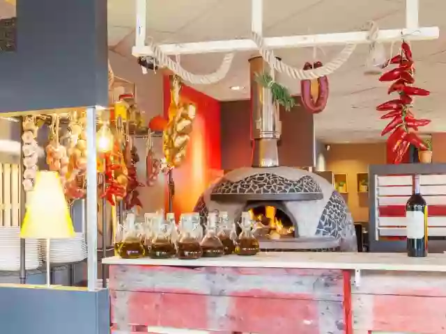 Au Feu De Bois Au Feu De Bois