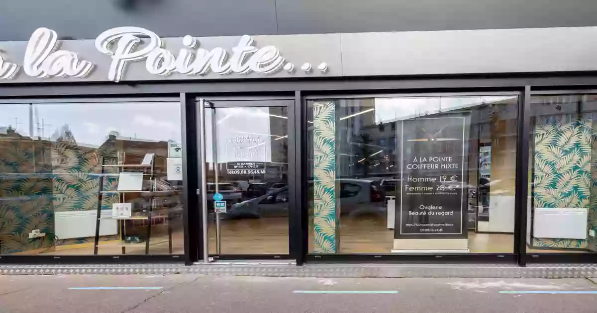 à la pointe à la pointe