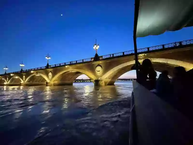 Bordeaux sur L'eau Bordeaux sur L'eau