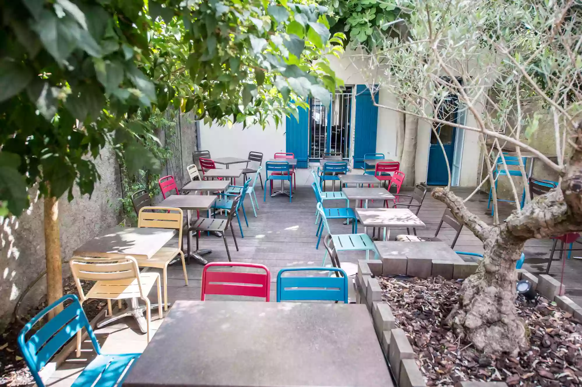 Café Sur Cour Café Sur Cour