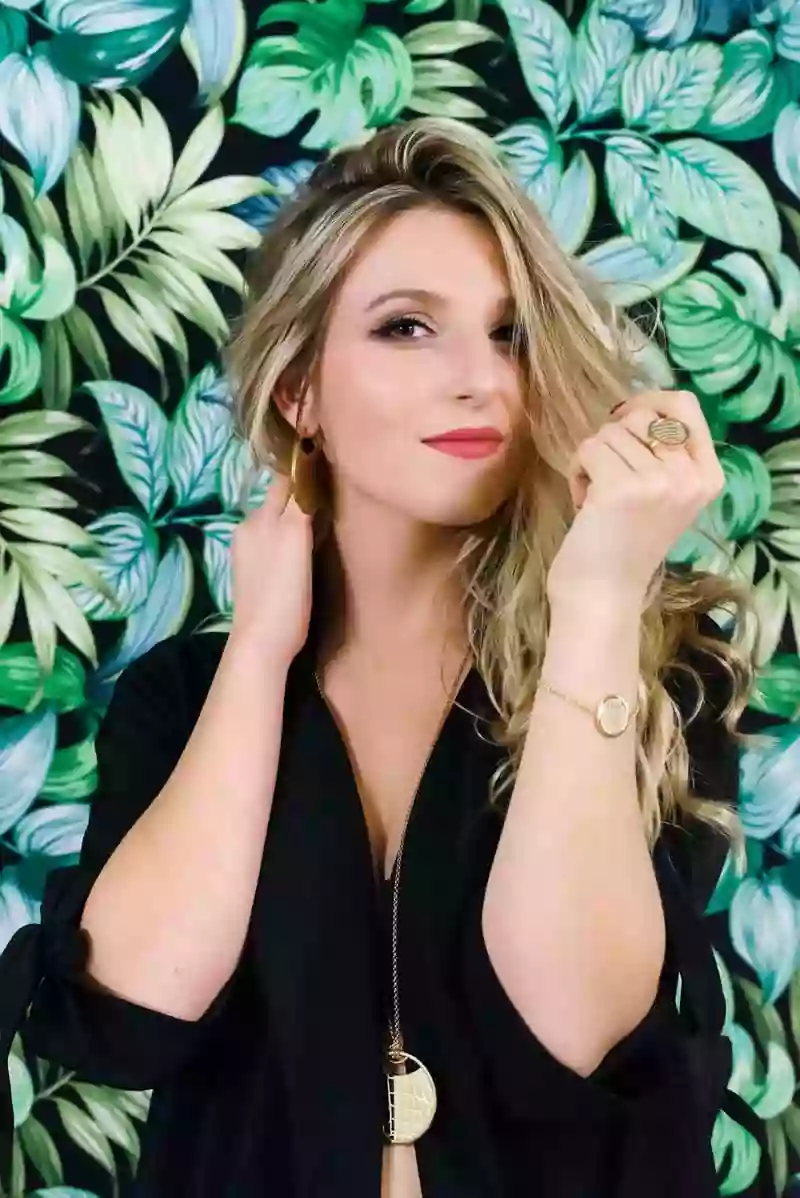 VickieMax VickieMax