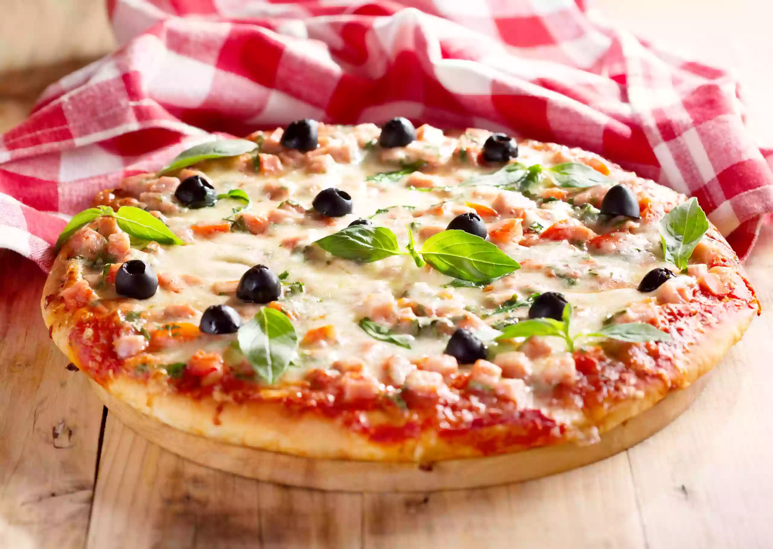 Pizza Adlin Pizza Adlin