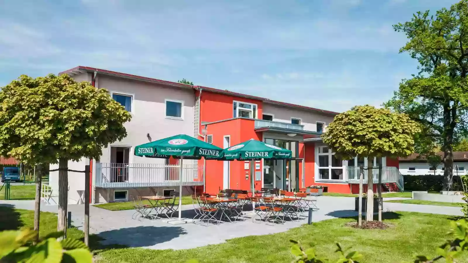 DJH Sport-Jugendherberge Mühldorf a. Inn DJH Sport-Jugendherberge Mühldorf a. Inn