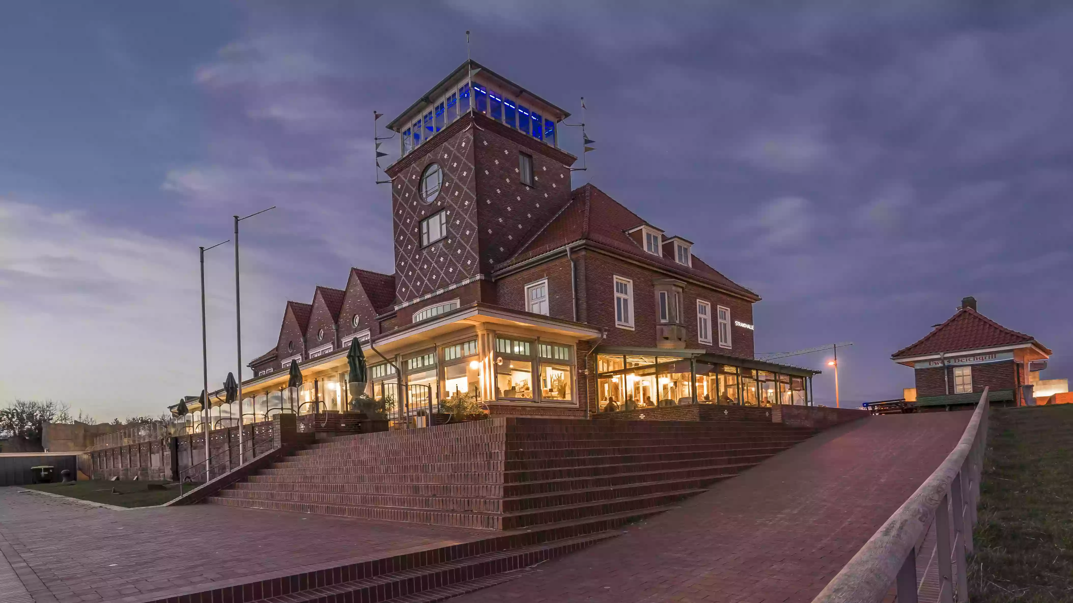 Strandhalle Strandhalle