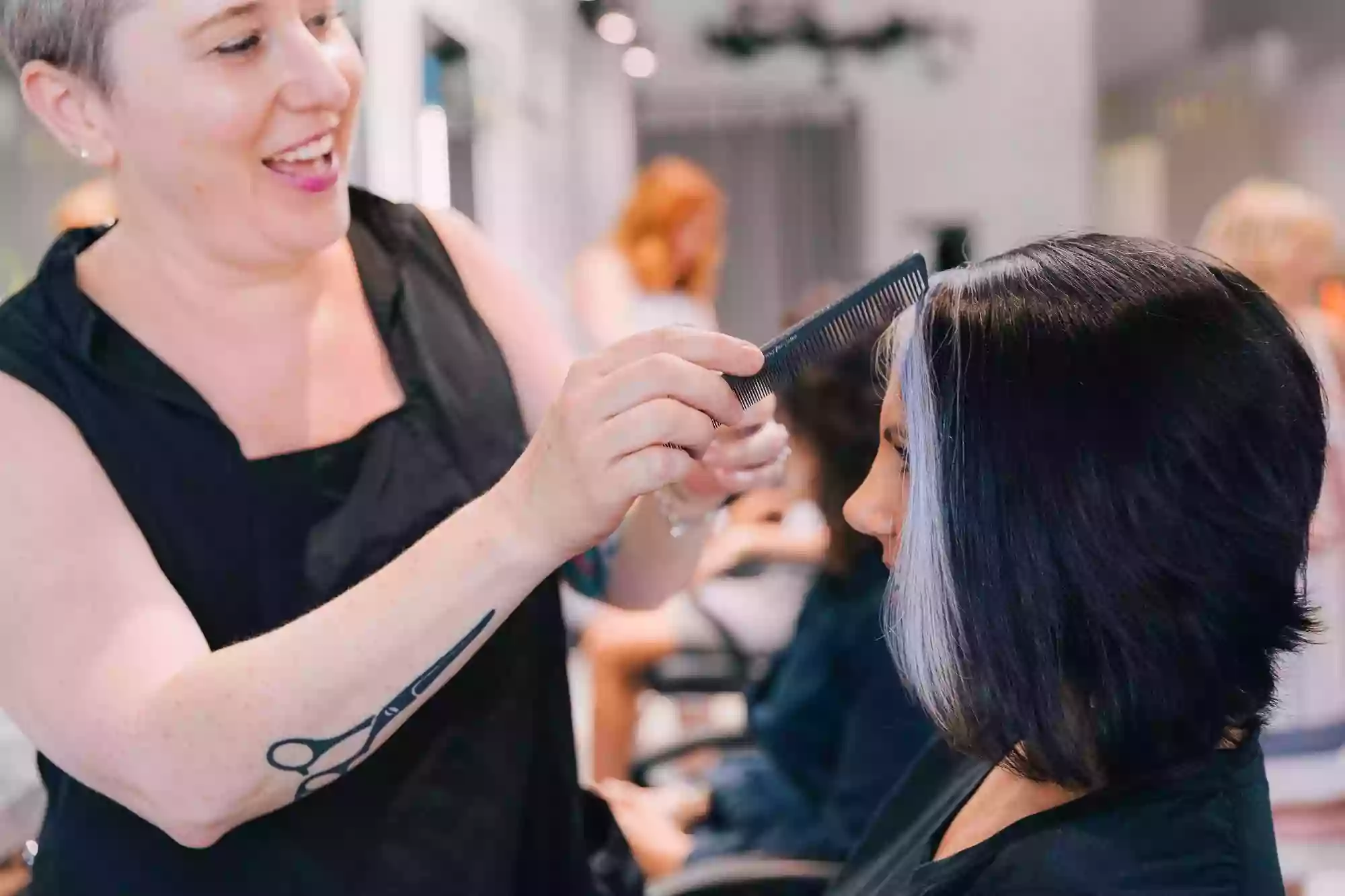 Lola Salon Lola Salon