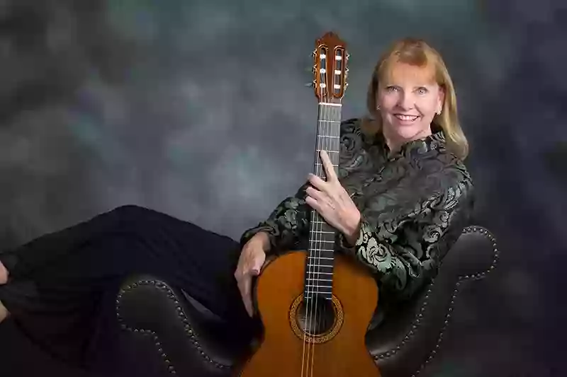 FELICITY MUENCH FELICITY MUENCH