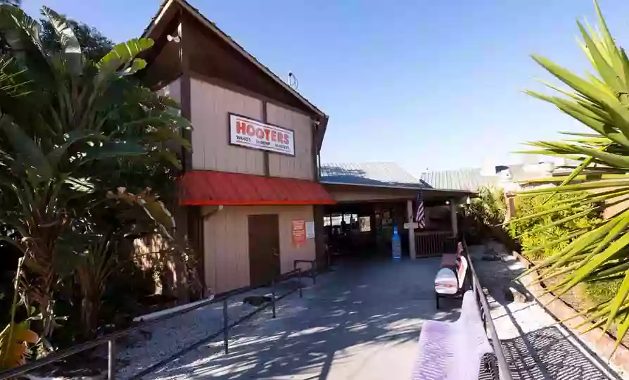 Hooters Hooters