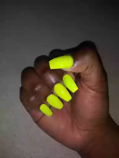 R C Nails R C Nails