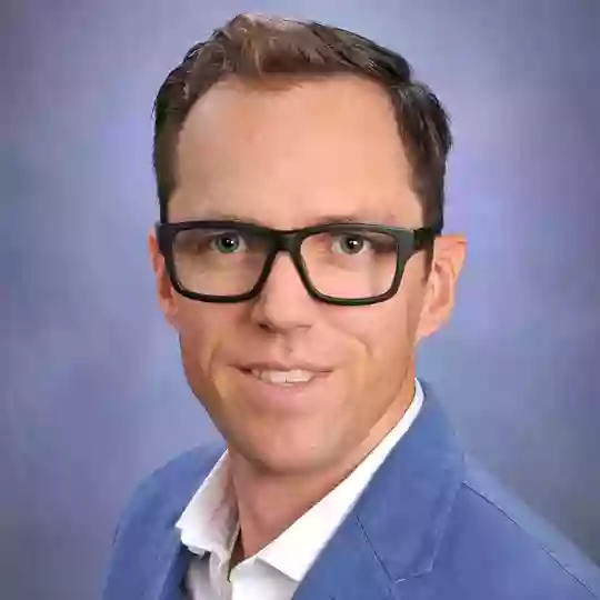 Aaron Moos, MD Aaron Moos, MD