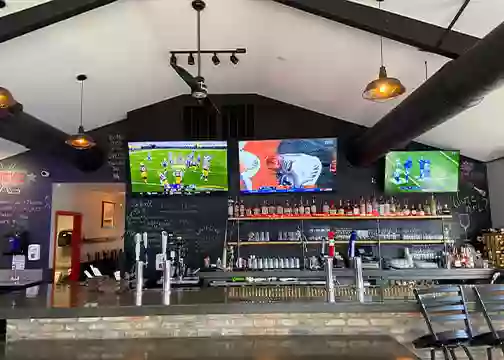 Puck's Pub Puck's Pub