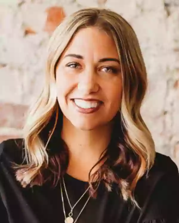 Lindsey Smalling, The Smalling Group at F C Tucker Co. Lindsey Smalling, The Smalling Group at F C Tucker Co.