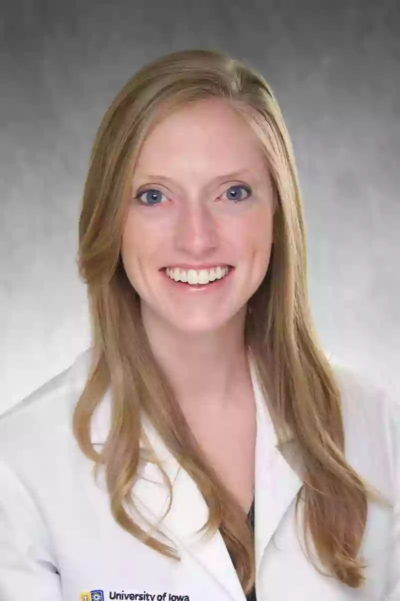 Dr. Lisa Woodroffe Dr. Lisa Woodroffe
