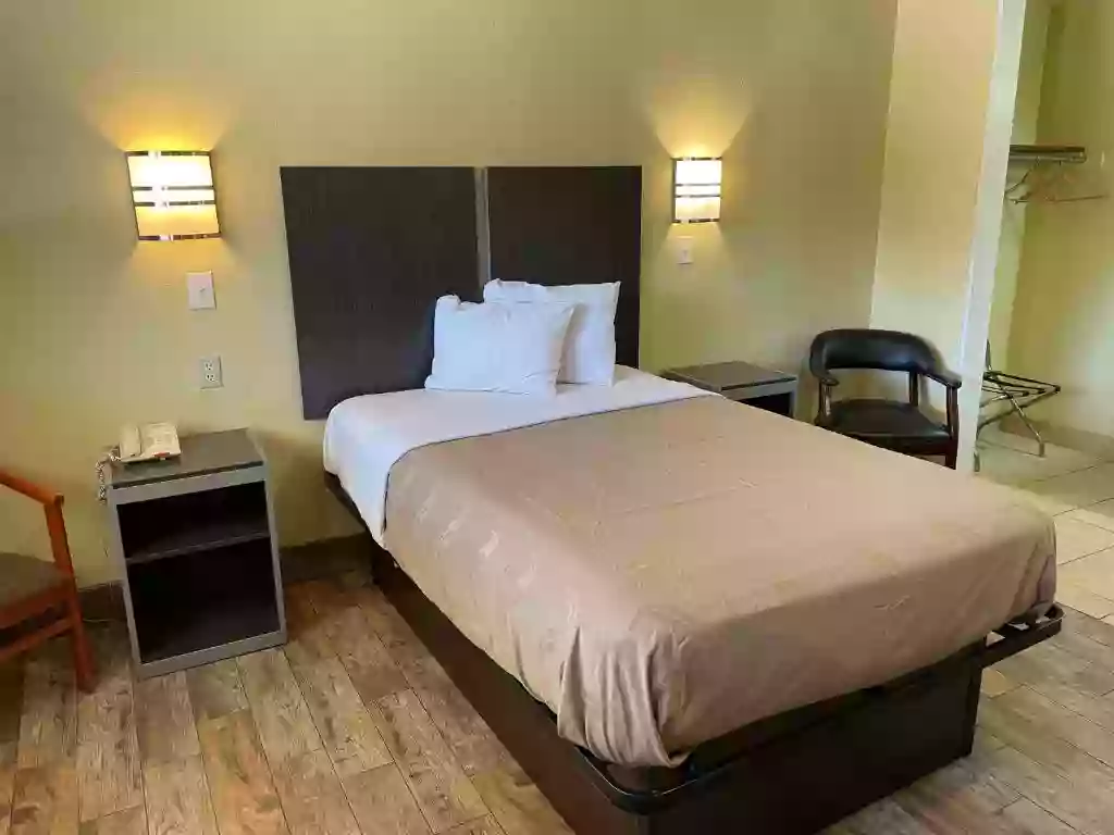 Evergreen Inn & RV Evergreen Inn & RV