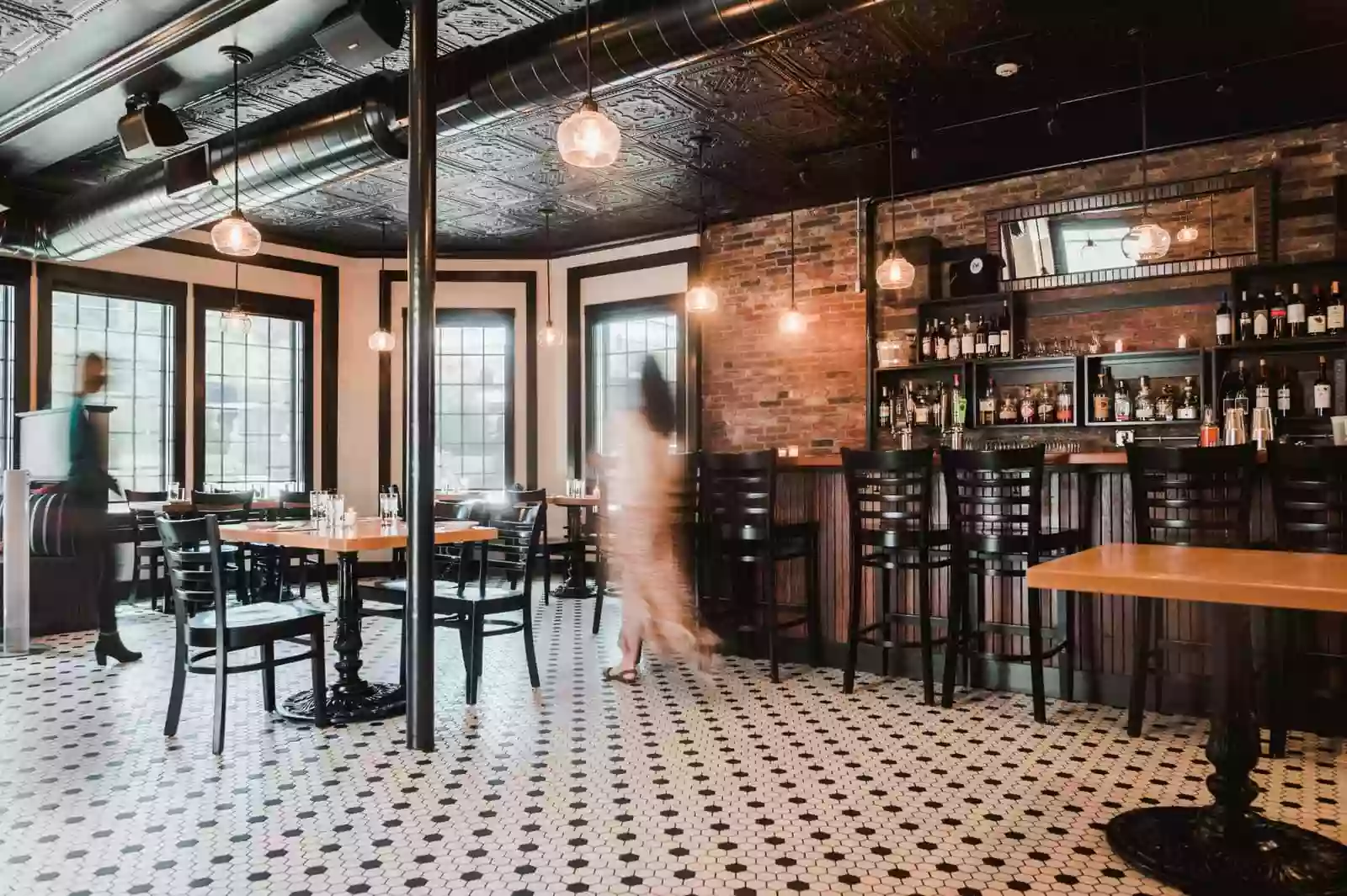 Isa Bistro Isa Bistro