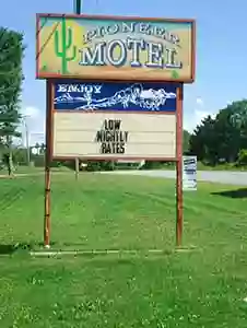 Pioneer Motel Pioneer Motel