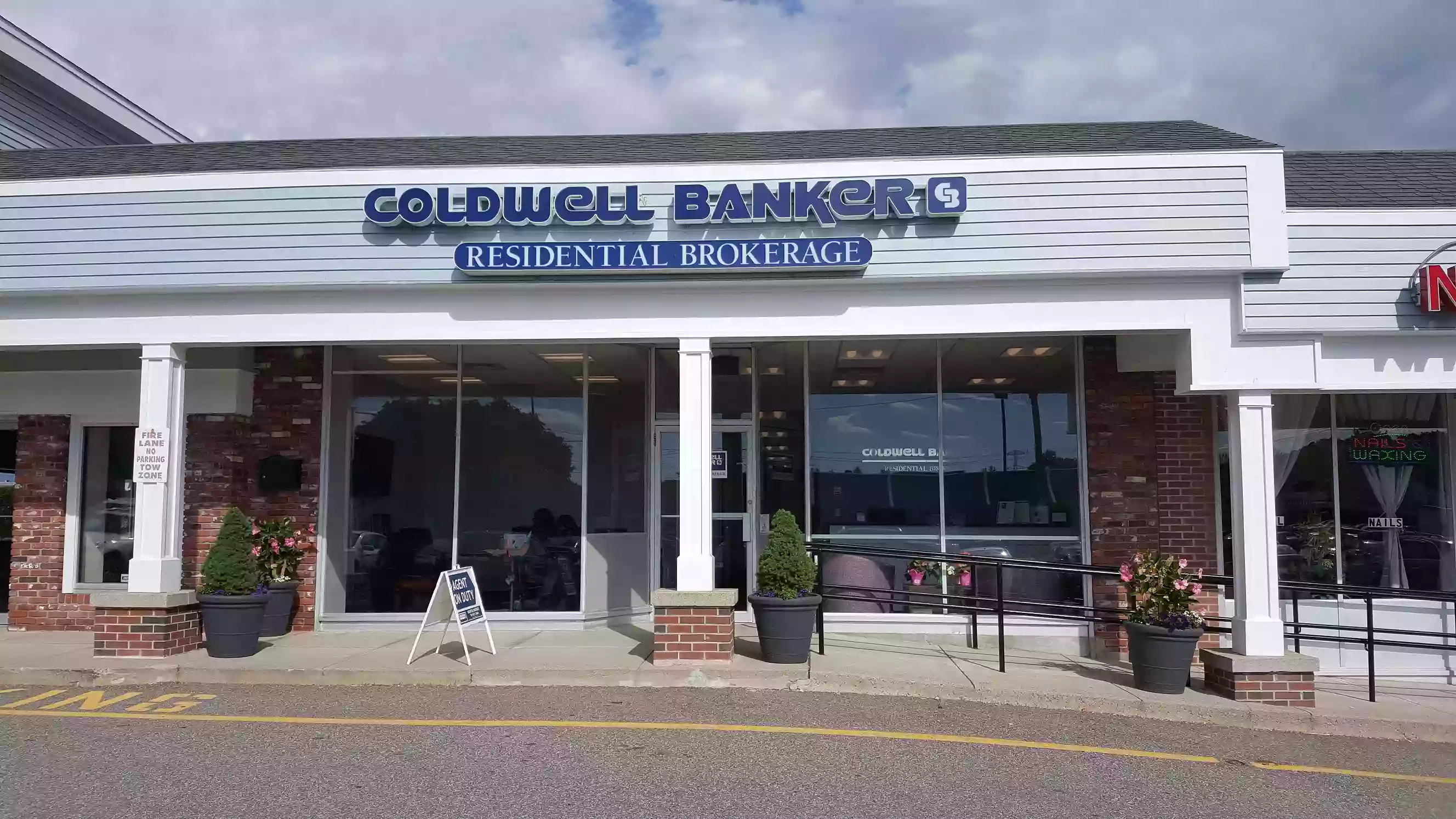 Coldwell Banker Realty - Canton Coldwell Banker Realty - Canton