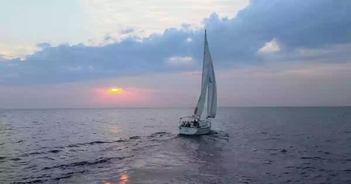 Sailing South Haven Sailing South Haven