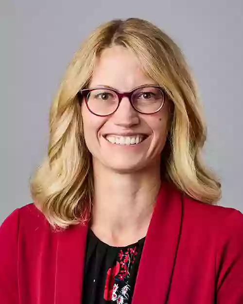 Dr. Sara Wildenberg Dr. Sara Wildenberg