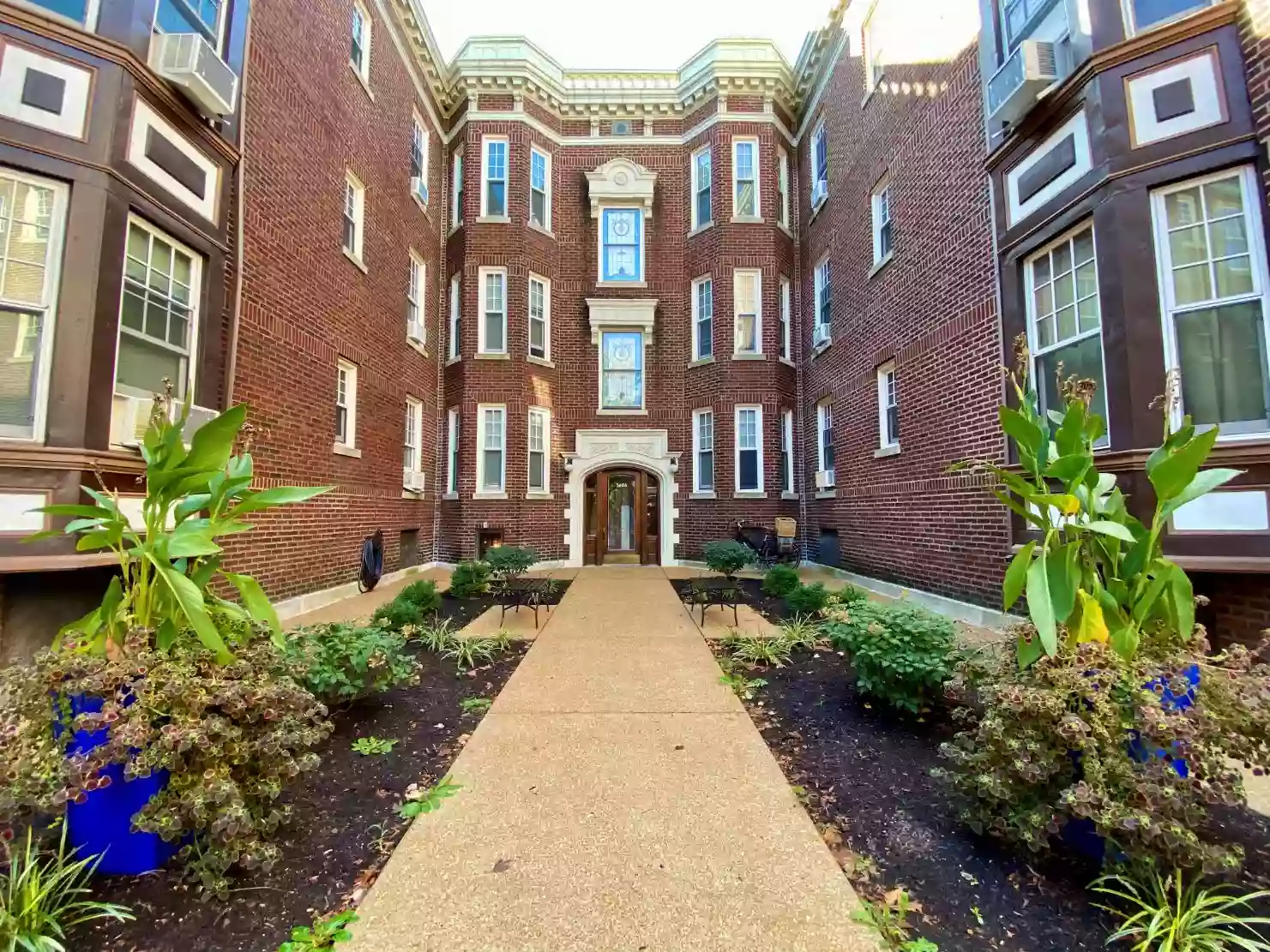 Lindell Park Apartments Lindell Park Apartments