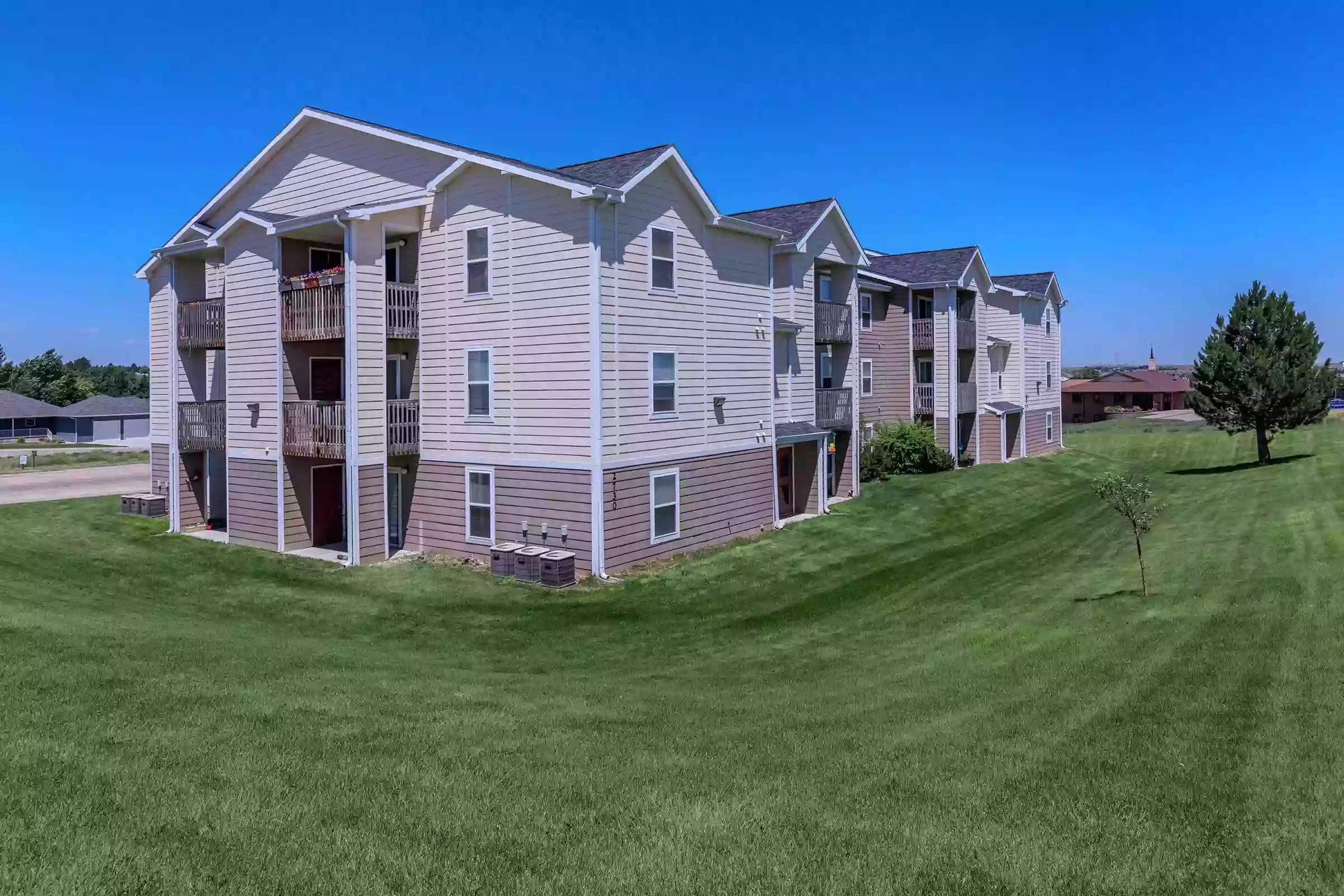Crestview Apartments Crestview Apartments