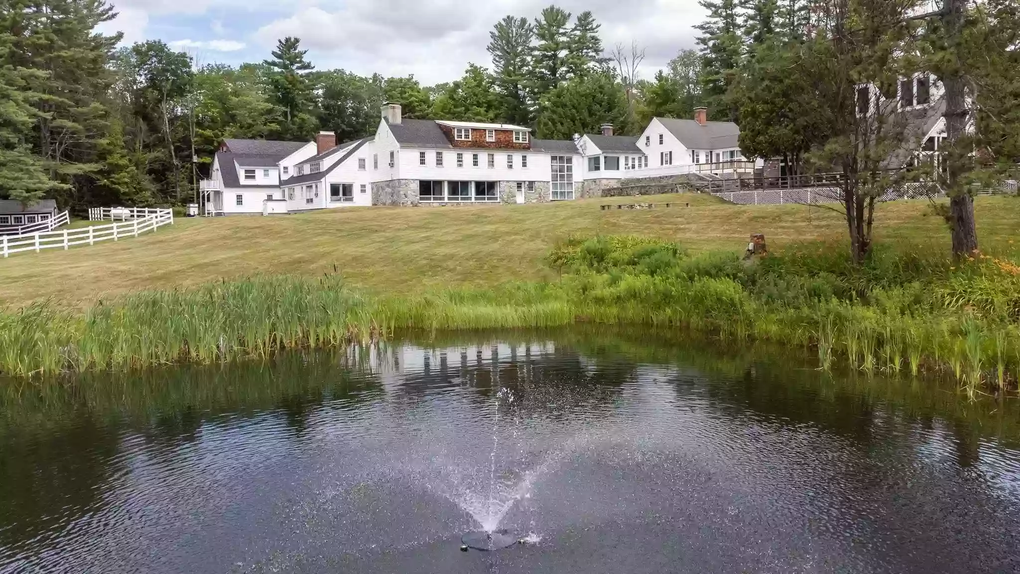 New Hampshire Mountain Inn New Hampshire Mountain Inn
