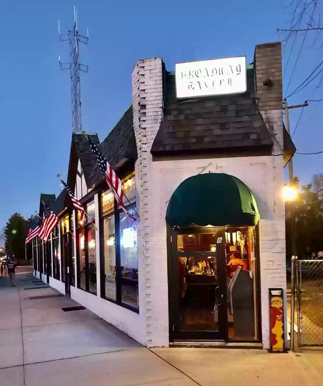 Broadway Tavern Broadway Tavern