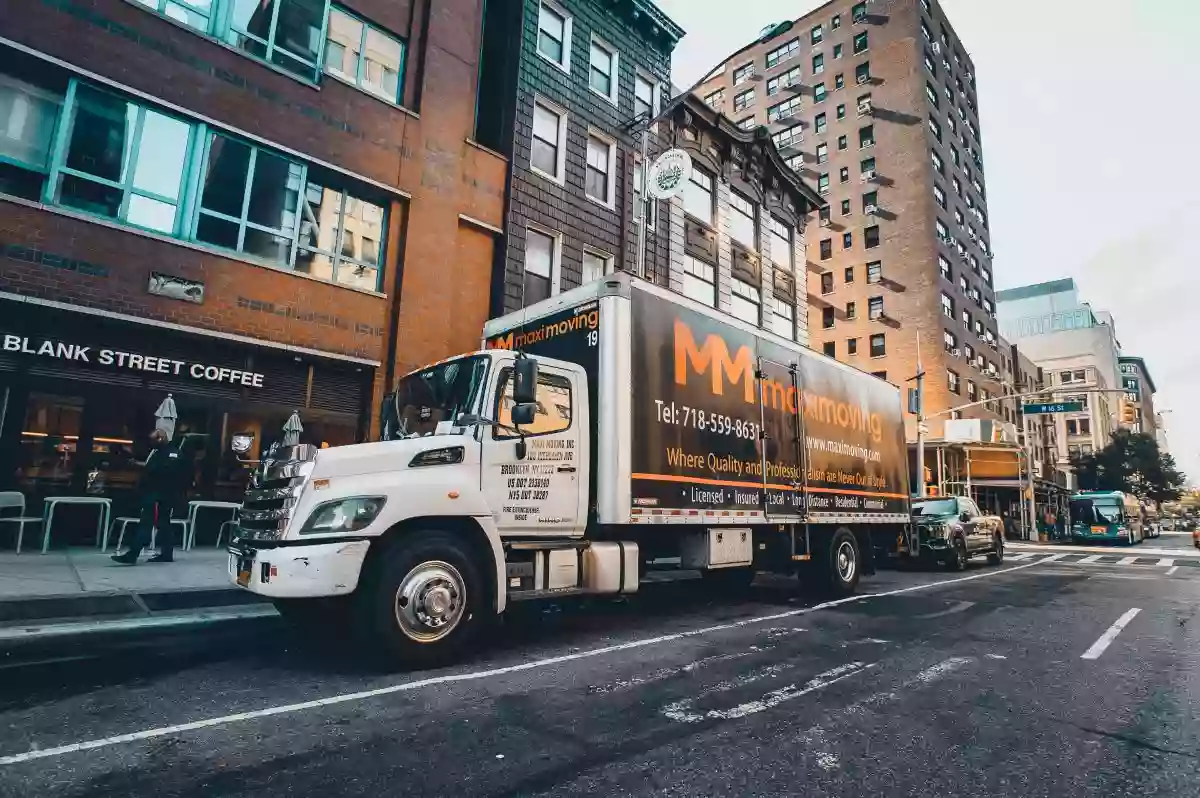 Maxi Moving Maxi Moving