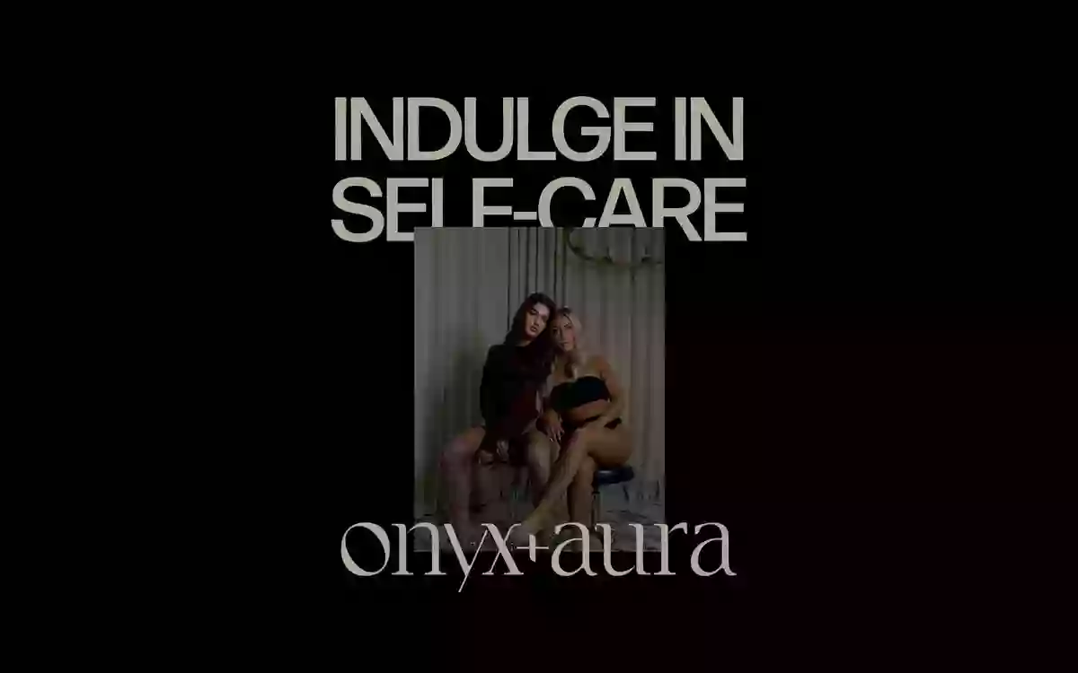 onyx + aura onyx + aura