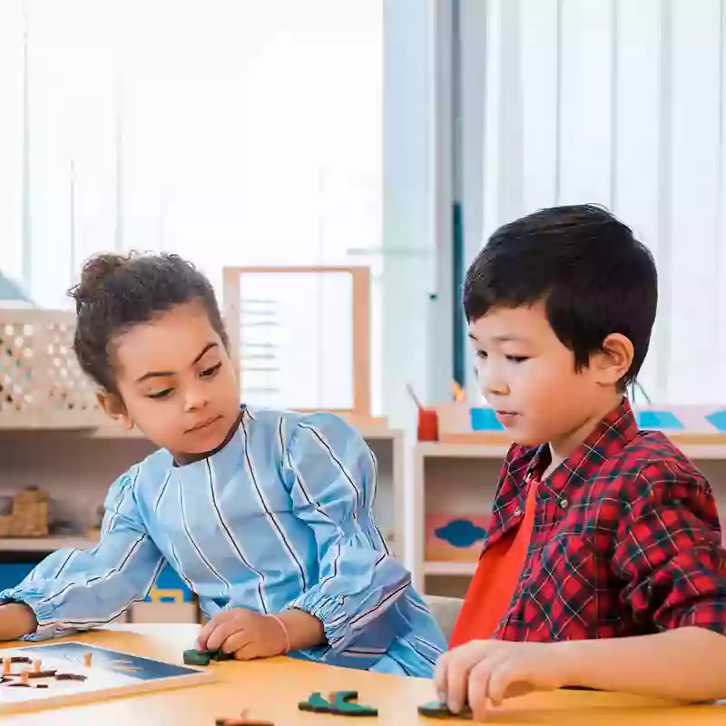 Play & Learn Play & Learn