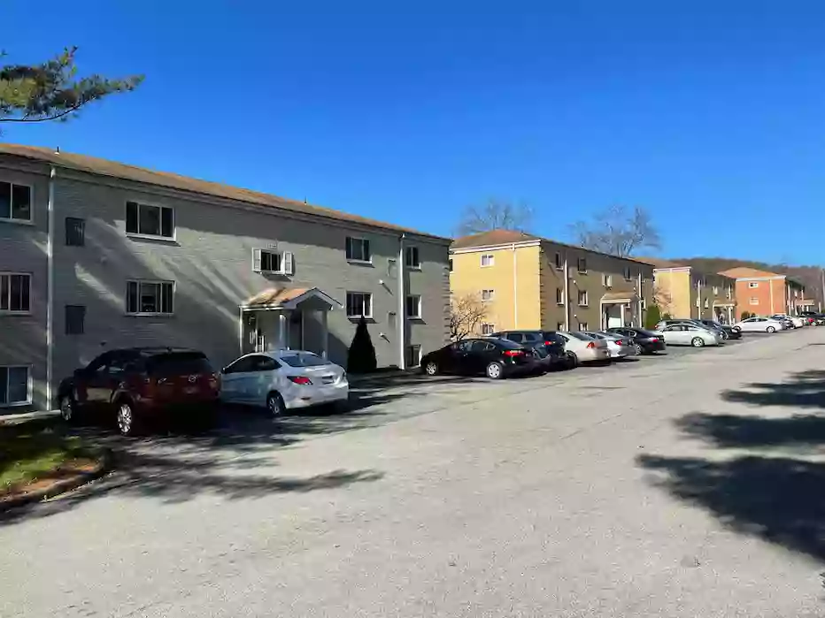 Oak Creek Apartments Oak Creek Apartments