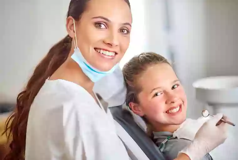 Aesthetic Dentistry Aesthetic Dentistry