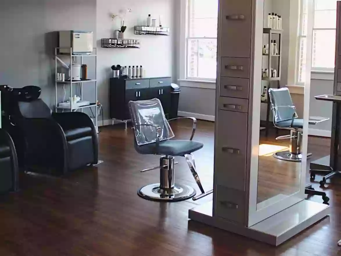 Karisma Salon