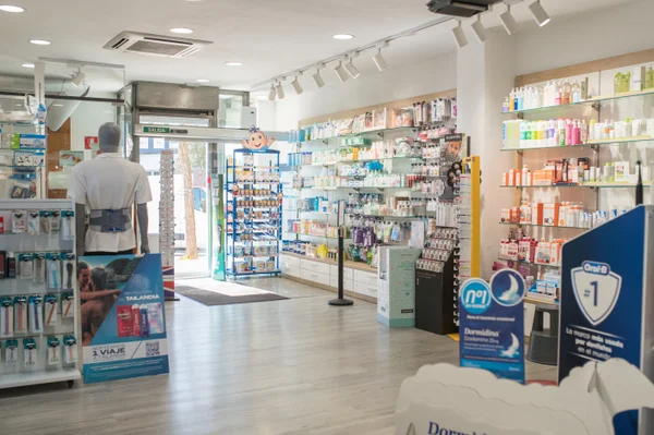Foto de Farmacia La Vega 24 horas - Alcobendas, Madrid, España